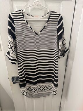 Women's Black & White Striped V-Neck Top